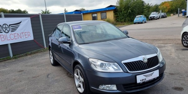 Skoda Octavia 1,6 TDi 105 Ambiente 5d